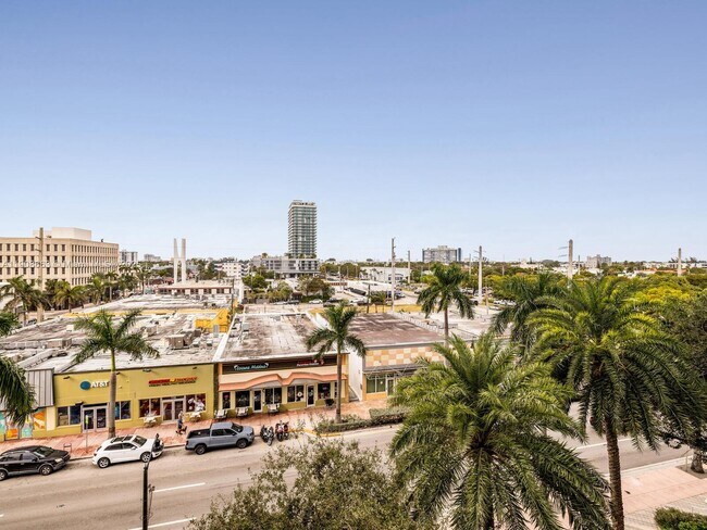 Building Photo - 7135 Collins Ave