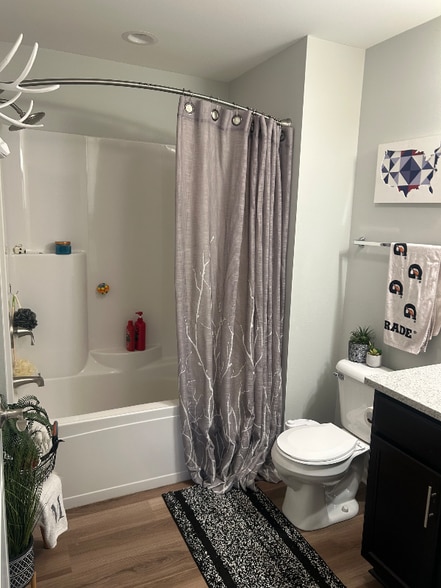 Building Photo - 1251 Townline Rd