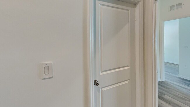 Building Photo - 4028 SW 7th Pl