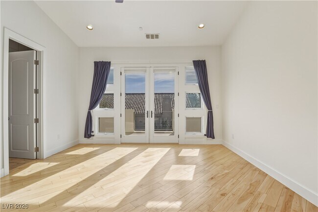 Building Photo - 5101 Mountain Foliage Dr