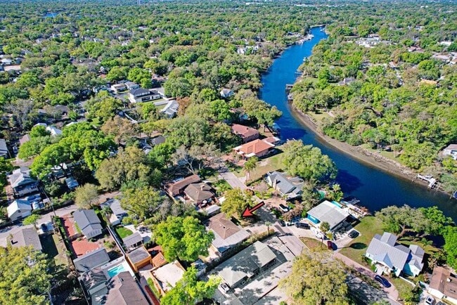 Building Photo - 6703 N River Blvd