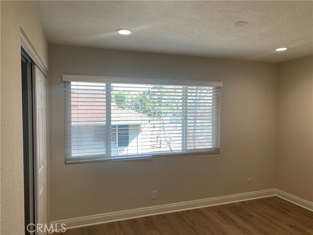 Building Photo - 4546 Bates Dr