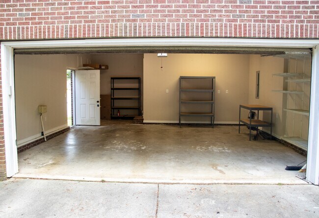Building Photo - 38 White Heron Ct