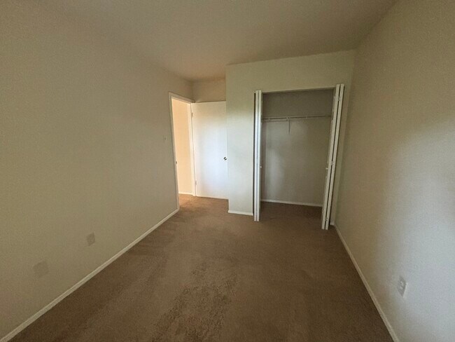 Building Photo - 3 Bedrooms Gwynn Oaks (County)