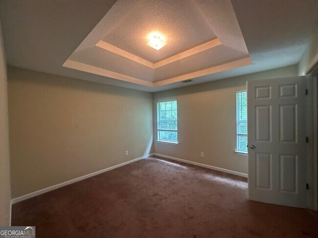 Building Photo - 5622 Platte Dr