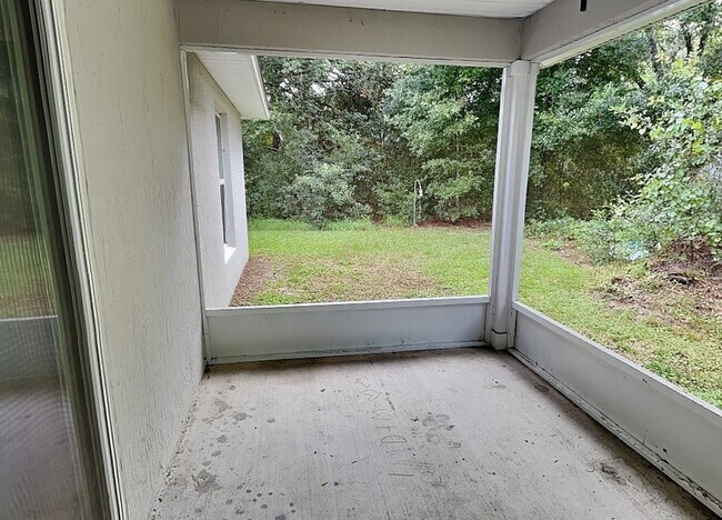 Building Photo - 904 W Rum Pl