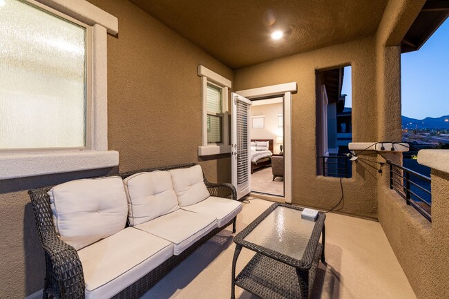 Building Photo - Furnished 3 bedroom house In Summerlin Gat...