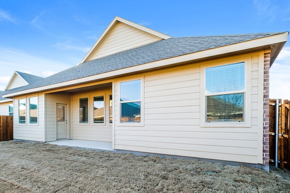 Building Photo - 1114 Daffodil St