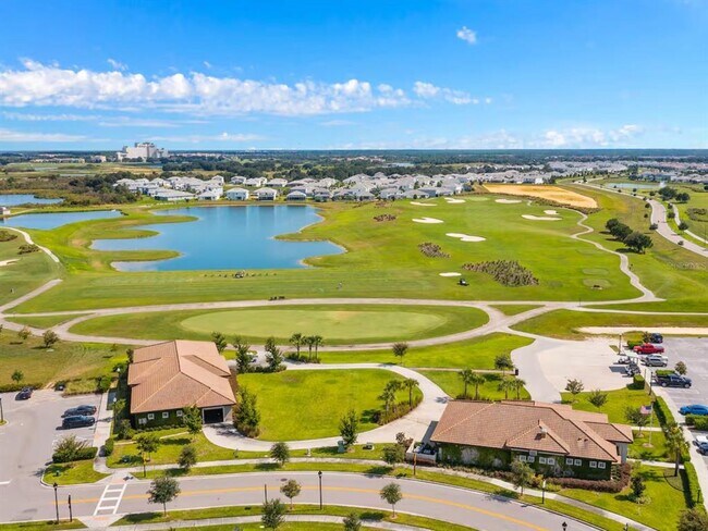 Building Photo - 1043 Splash Shot Pl