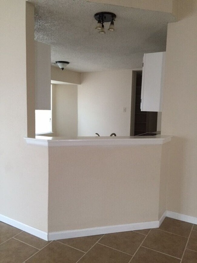 Building Photo - 10343 Prescott Dr