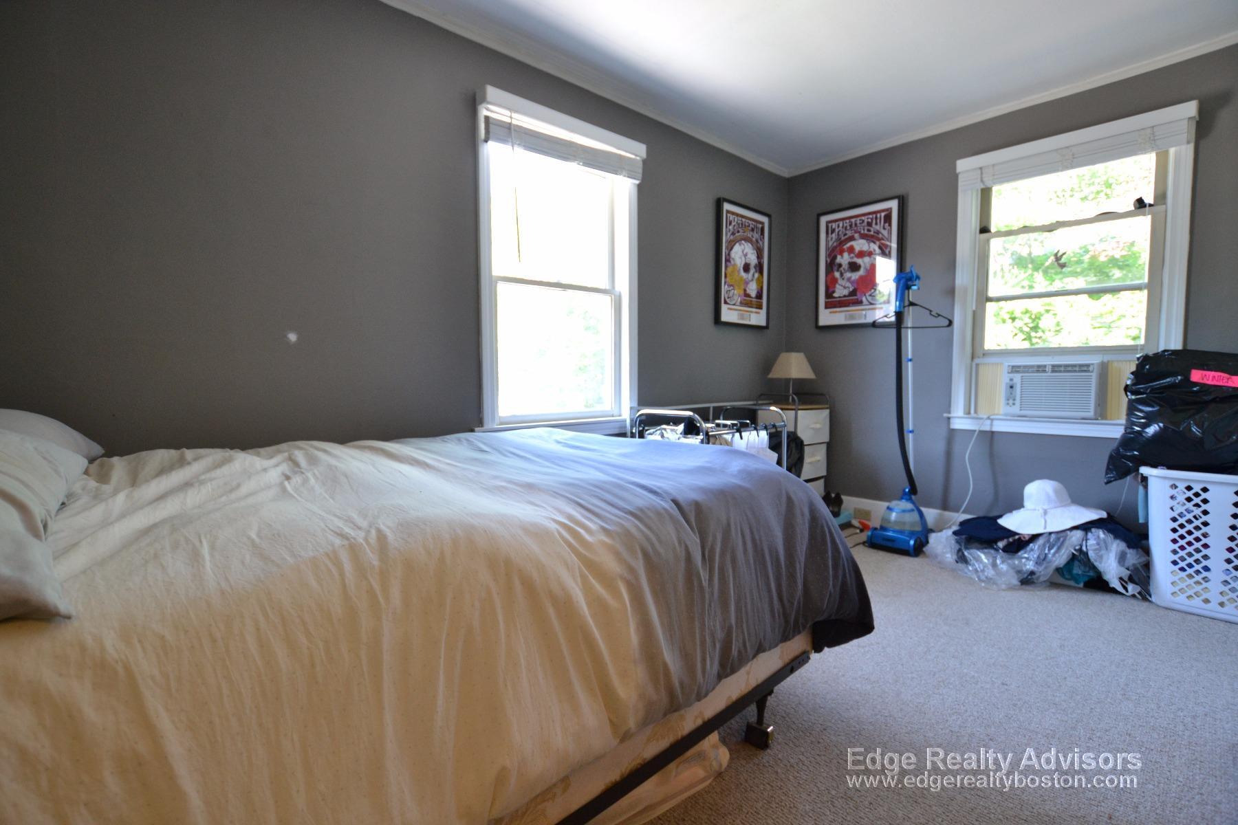 Building Photo - 151 Nonantum St