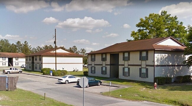 Building Photo - 1601 W 4th St