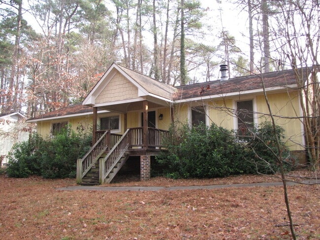 Primary Photo - 2813 Dogwood Rd
