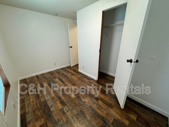 Building Photo - 930 N 23rd St