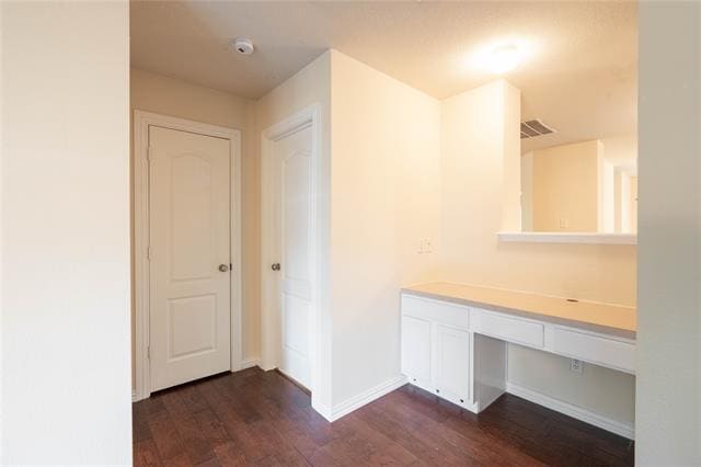 Building Photo - 2105 Sumac Dr