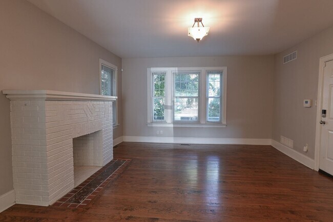 Building Photo - 2037 N 2nd St