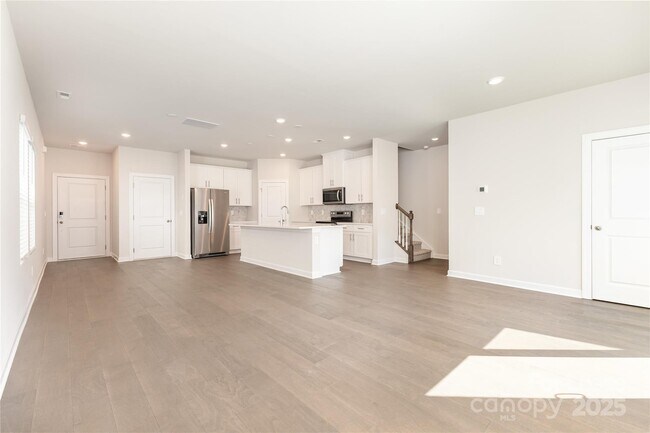Building Photo - 1735 Braemar Vlg Dr