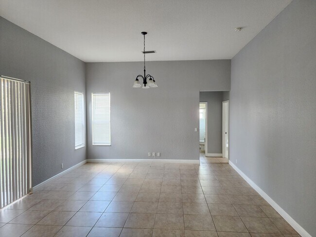 Building Photo - 4374 SW Savona Blvd