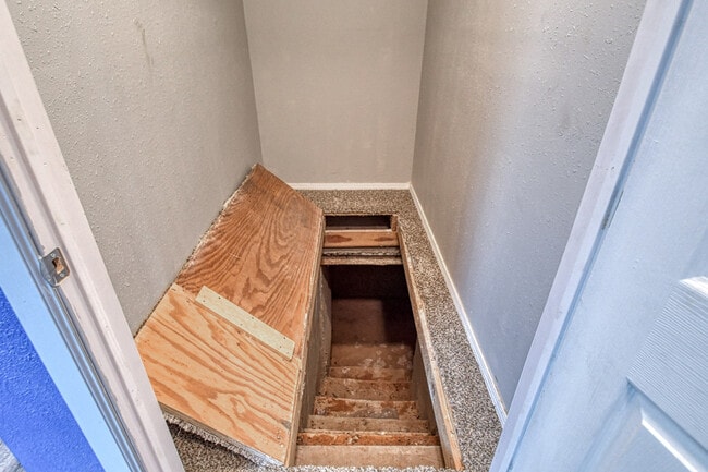 Building Photo - 1108 US Hwy 277