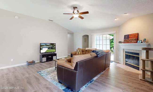 Building Photo - 9093 Fallsmill Dr