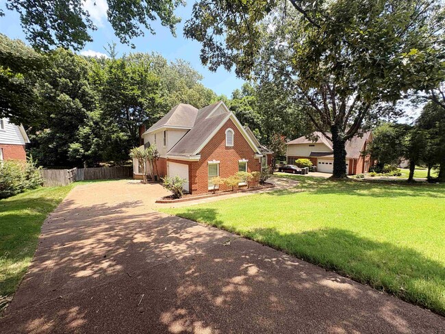 Building Photo - 1850 Wood Oak Dr