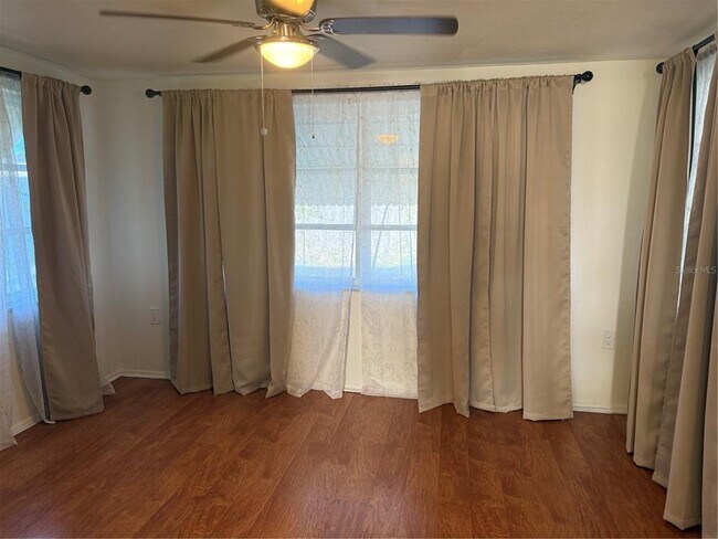 Building Photo - 1253 Chelsea Ln