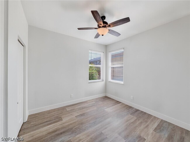 Building Photo - 9750 Sassafras Ct