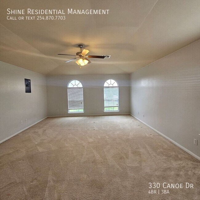 Building Photo - 330 Canoe Dr