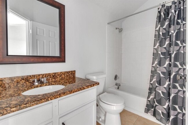 Building Photo - 2113 Jessa Dr