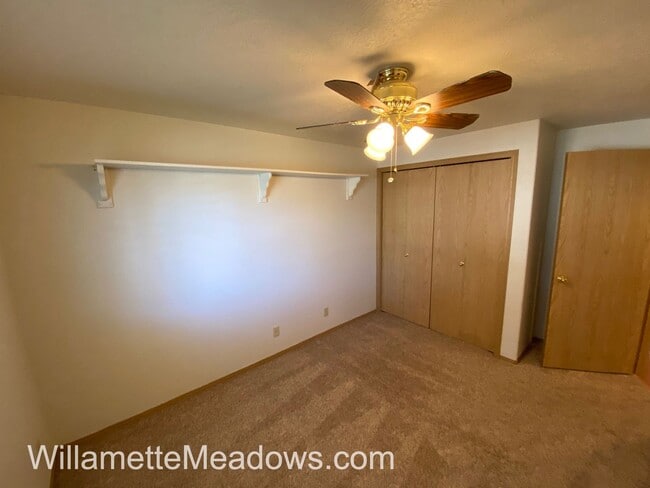 Building Photo - Beautiful 3 Bedrooms, 2 Bathrooms, In Aums...