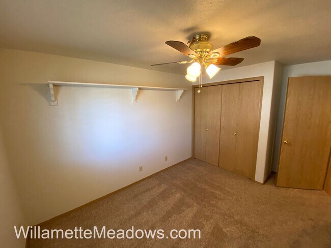 Building Photo - Beautiful 3 Bedrooms, 2 Bathrooms, In Aumsville