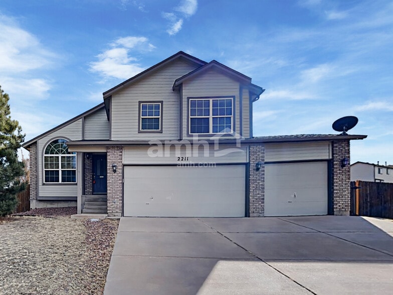 Primary Photo - 2211 Pinyon Jay Dr