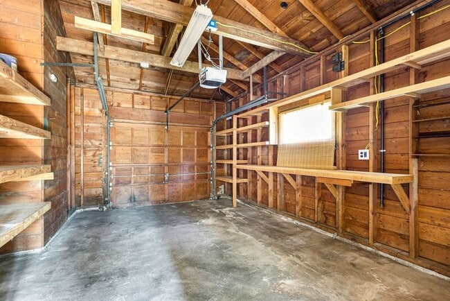 Building Photo - 5546 SE Holgate Blvd