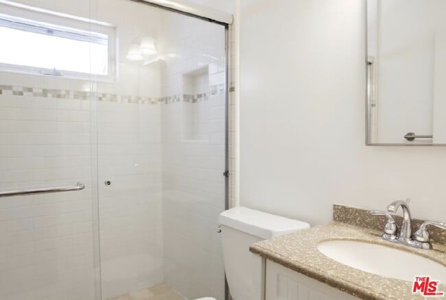 Building Photo - 4085 Van Buren Pl