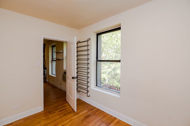 Building Photo - 1430 N Dearborn Pkwy