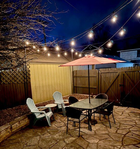 Building Photo - 520 E Dakota Ave