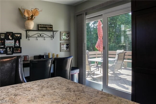 Building Photo - 822 Shadowood Ln SE