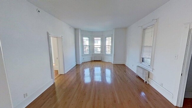 Building Photo - 41 Taylor Ave