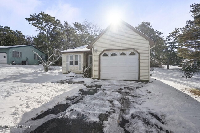 Building Photo - 28 Milford Ave