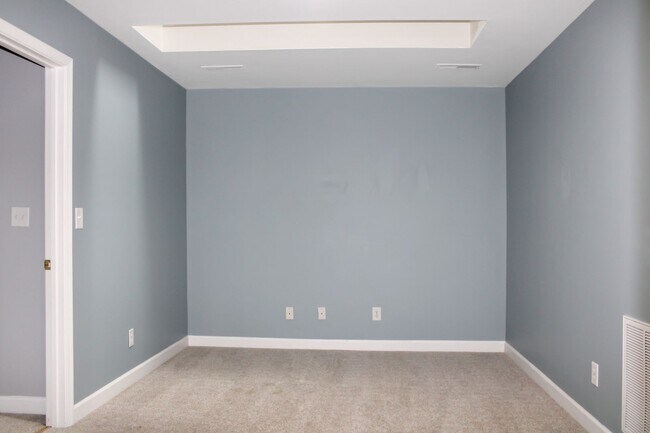 Building Photo - 1054 Bristlecone Ln