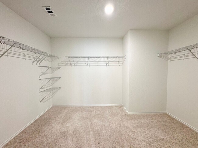 Building Photo - 4089 Lily Glade Ln