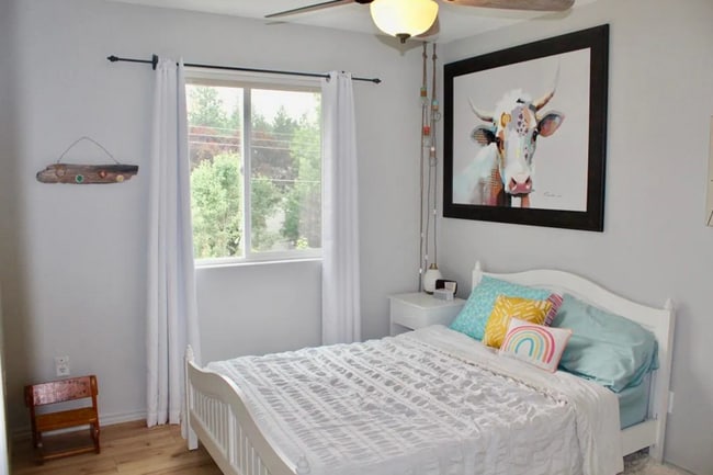 Building Photo - 4246 E 8th Ave