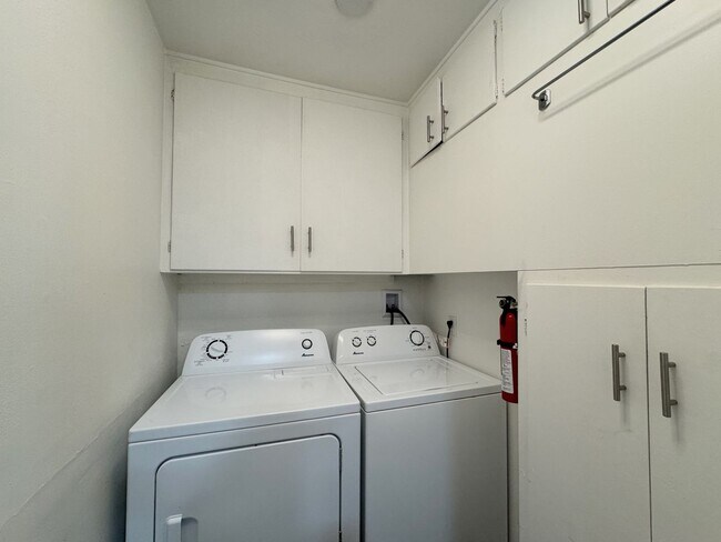 Building Photo - Dudley 3502-3504#