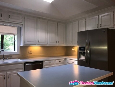 Building Photo - 2470 Durmire Rd