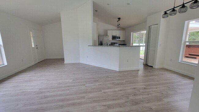 Building Photo - Sugarmill Woods Pool Home