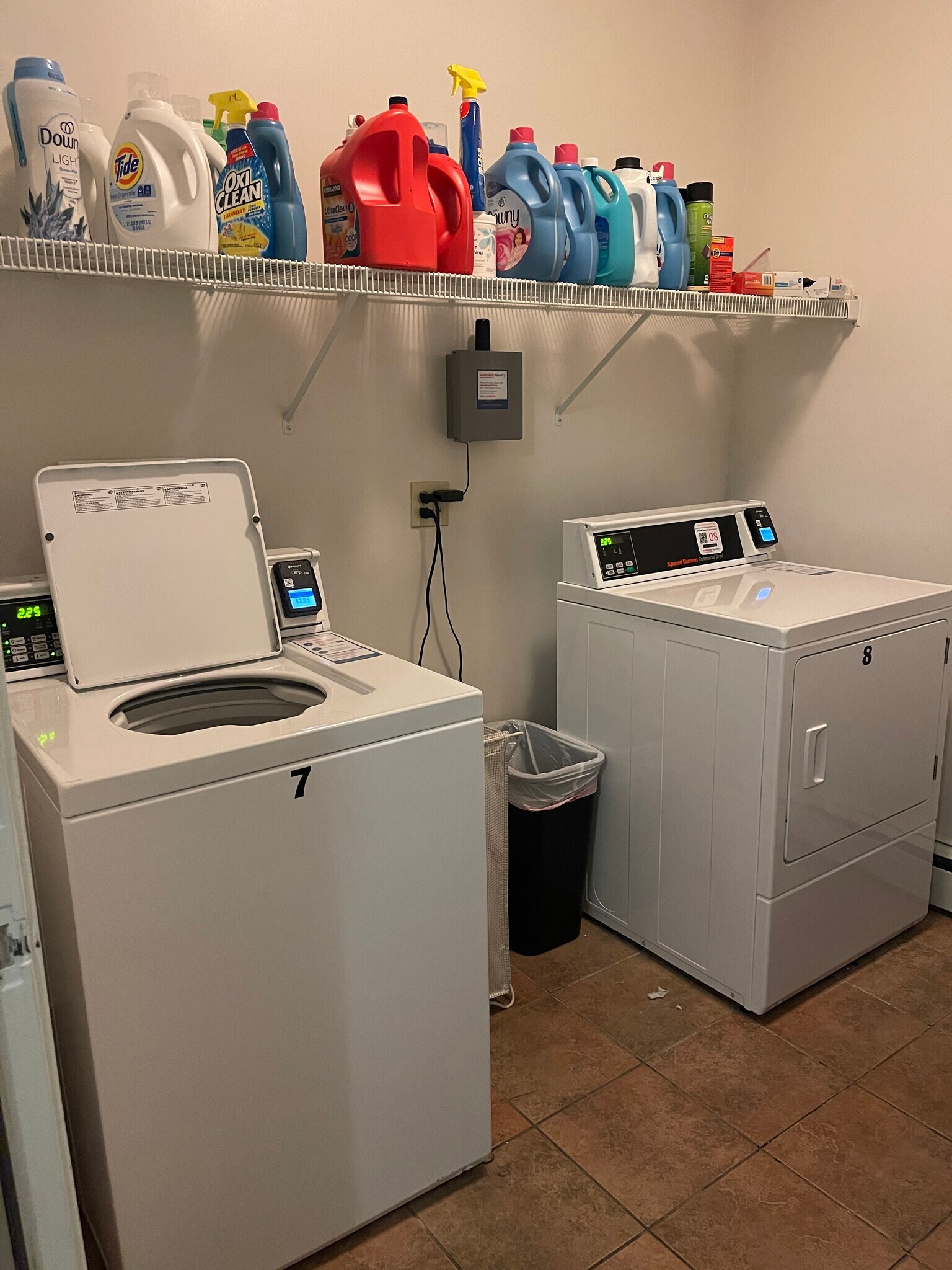 Building Photo - 454 Green St