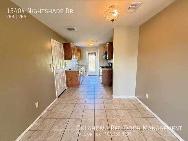 Building Photo - 15404 Nightshade Dr