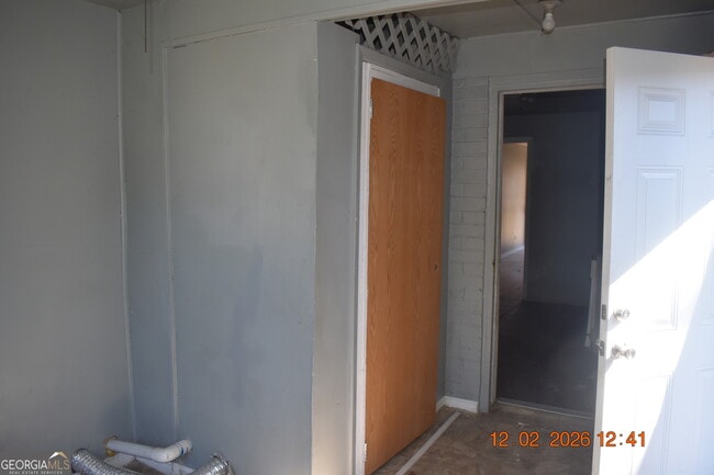 Building Photo - 803 Grosso Ave