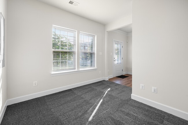 Building Photo - 2962 Chalkstone Pl