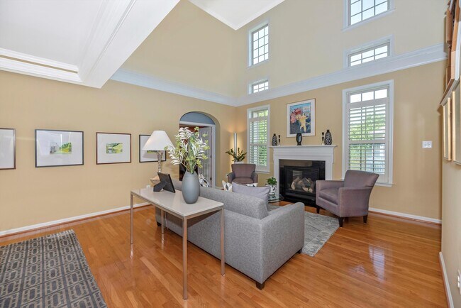 Living Room - 2507 Mill Race Rd